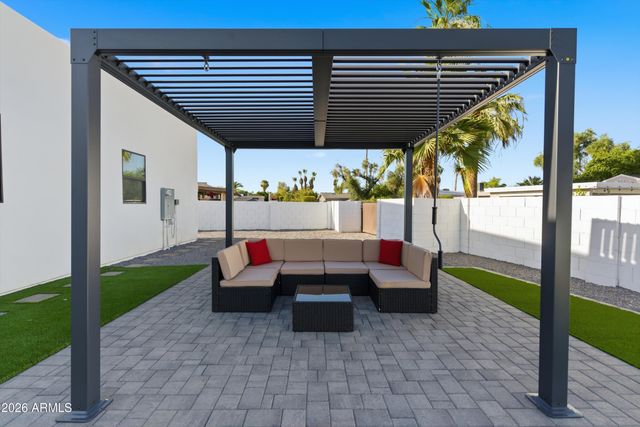 6413 N 82ND Way, Scottsdale, AZ 85250
