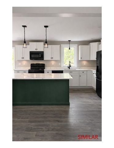 325 Emerson Avenue, Hampstead, NH 03841