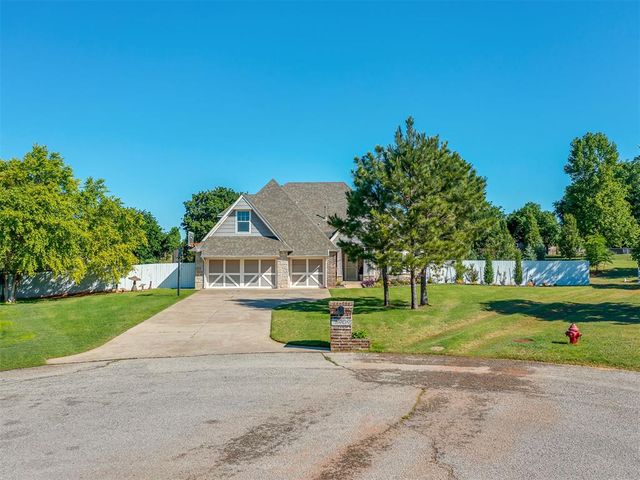 6909 W Waterloo Court, Edmond, OK 73025