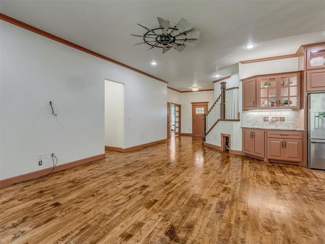 6909 W Waterloo Court, Edmond, OK 73025