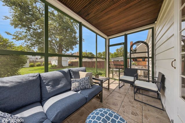 410 Leitch Avenue, La Grange, IL 60525