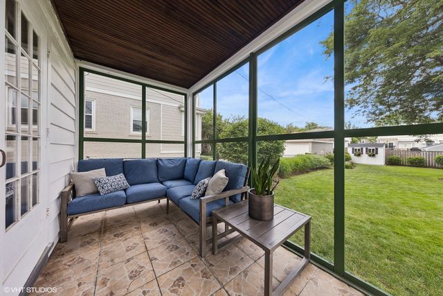 410 Leitch Avenue, La Grange, IL 60525