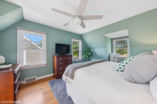 410 Leitch Avenue, La Grange, IL 60525