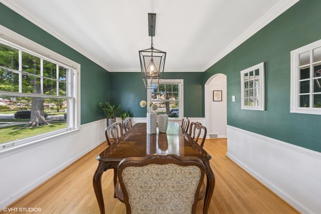 410 Leitch Avenue, La Grange, IL 60525