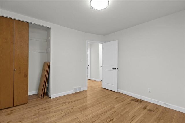 9010 Leverne, Redford, MI 48239