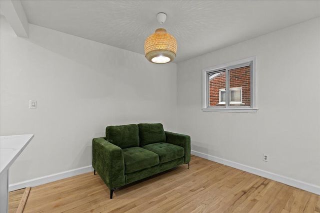 9010 Leverne, Redford, MI 48239