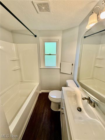 3679 Sanford Avenue, Stow, OH 44224