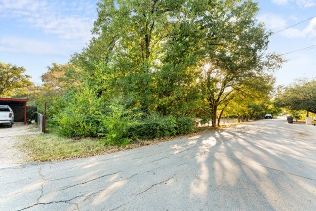 7830 Doak Street, Dallas, TX 75217