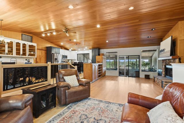 2231 Greenhorn Trl, Cool, CA 95614