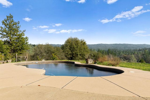 2231 Greenhorn Trl, Cool, CA 95614