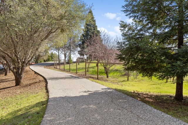 2231 Greenhorn Trl, Cool, CA 95614