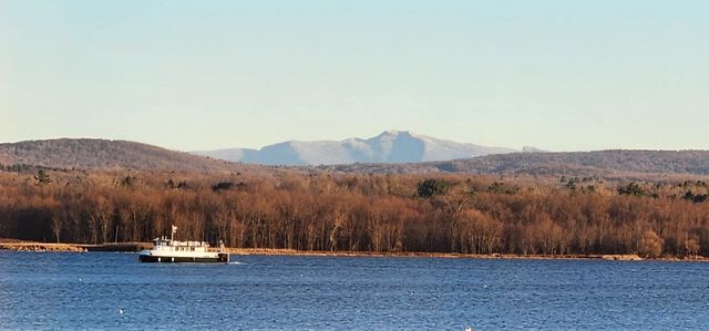 1223 Hathaway Point Road, St. Albans Town, VT 05478