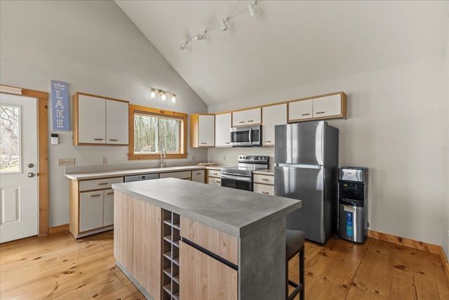1223 Hathaway Point Road, St. Albans Town, VT 05478