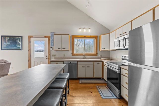 1223 Hathaway Point Road, St. Albans Town, VT 05478