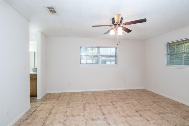 1830 Baker Drive, Tomball, TX 77375