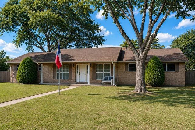 1830 Baker Drive, Tomball, TX 77375
