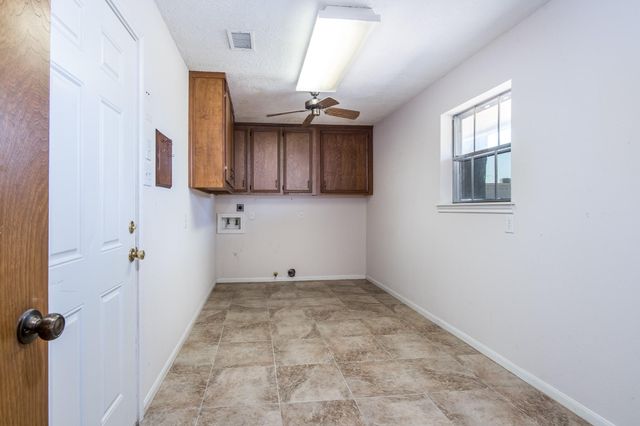 1830 Baker Drive, Tomball, TX 77375