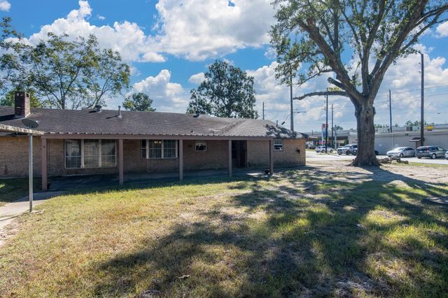 1830 Baker Drive, Tomball, TX 77375