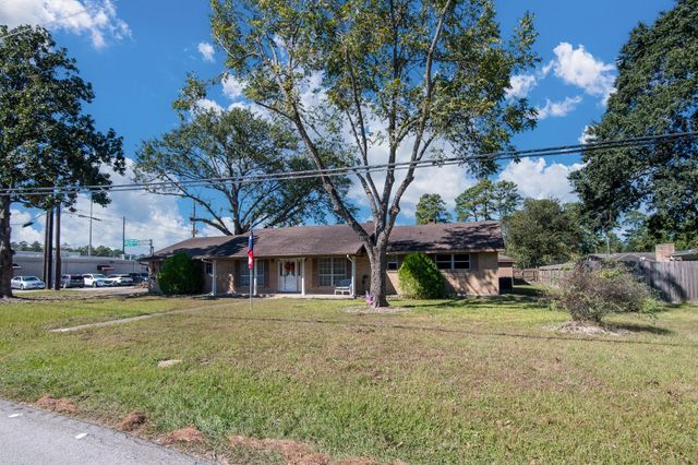 1830 Baker Drive, Tomball, TX 77375