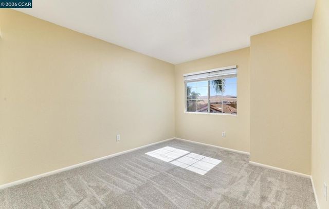 1054 Saint Raphael Dr, Bay Point, CA 94565