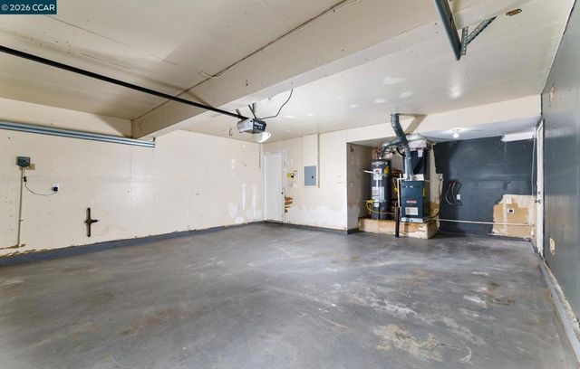 1054 Saint Raphael Dr, Bay Point, CA 94565