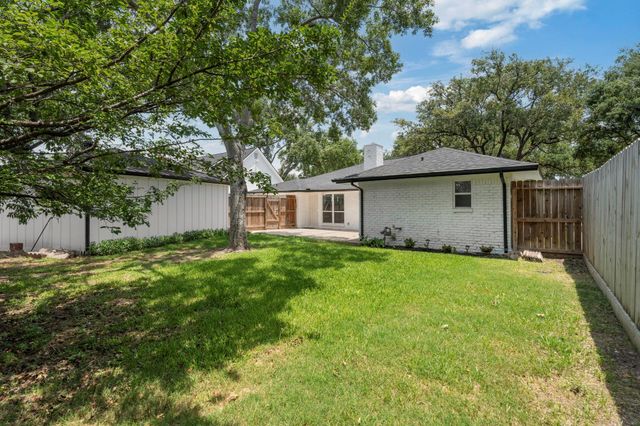 9410 Albury Drive, Houston, TX 77096