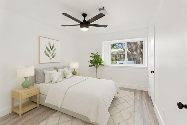 9410 Albury Drive, Houston, TX 77096