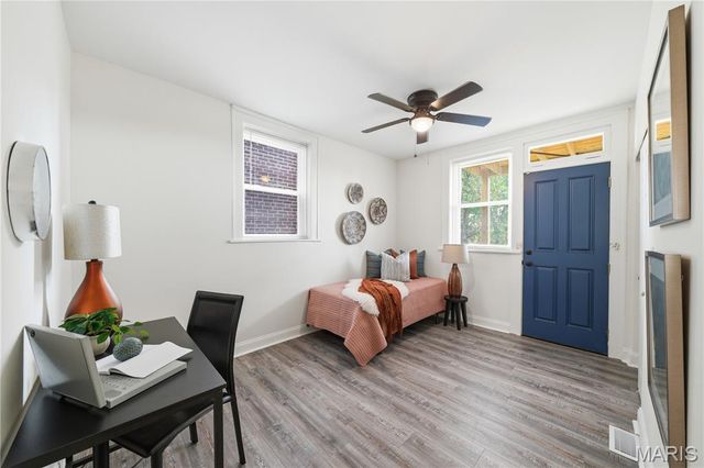 5006 Queens Avenue, St Louis, MO 63115