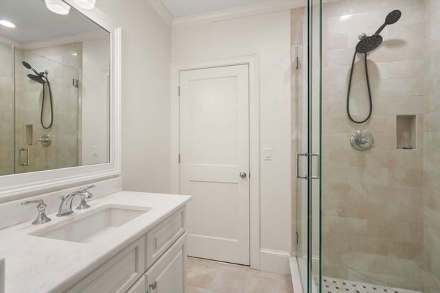 59 Cleveland Road, Wellesley, MA 02481