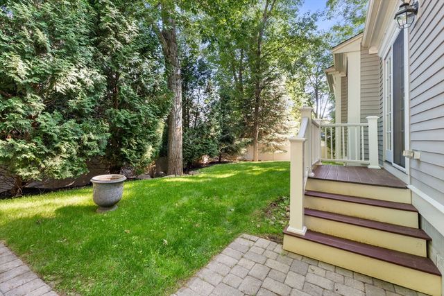 59 Cleveland Road, Wellesley, MA 02481