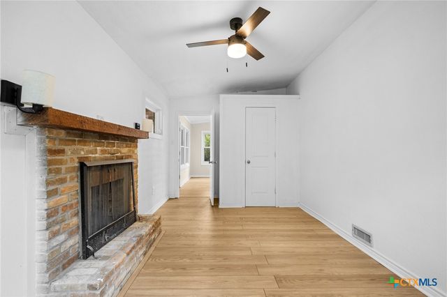 13830 Woodland Point Loop, Belton, TX 76513