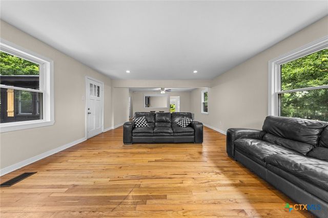 13830 Woodland Point Loop, Belton, TX 76513