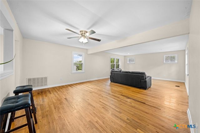 13830 Woodland Point Loop, Belton, TX 76513