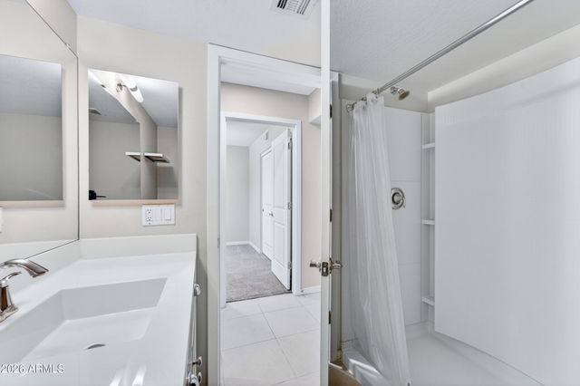 2315 N 52ND Street 103, Phoenix, AZ 85008