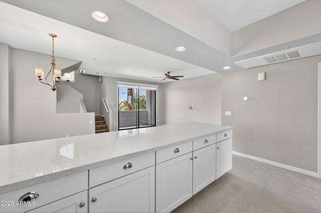 2315 N 52ND Street 103, Phoenix, AZ 85008