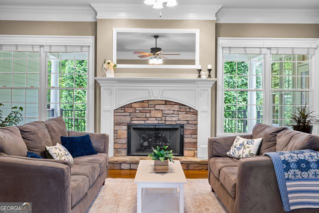 505 Old Valley Point, Fayetteville, GA 30215