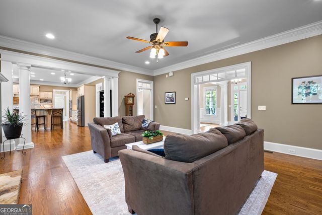 505 Old Valley Point, Fayetteville, GA 30215