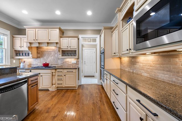 505 Old Valley Point, Fayetteville, GA 30215