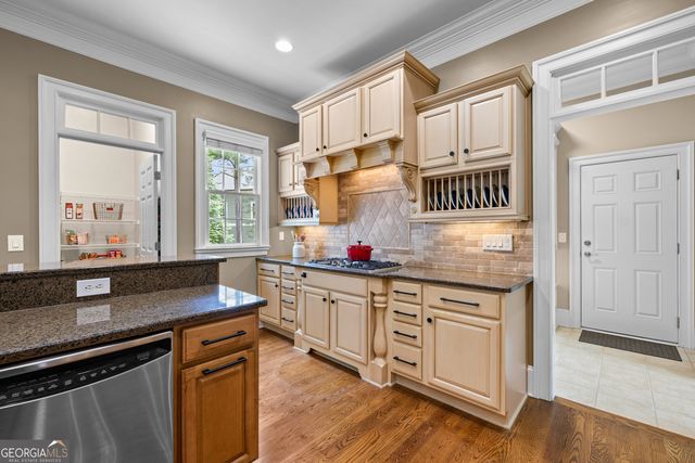 505 Old Valley Point, Fayetteville, GA 30215