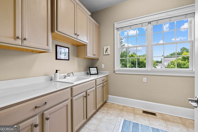 505 Old Valley Point, Fayetteville, GA 30215