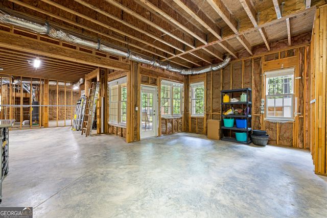 505 Old Valley Point, Fayetteville, GA 30215