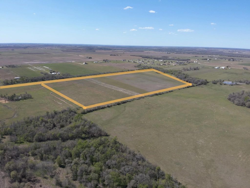 541 County Road 464, Thorndale, TX 76577