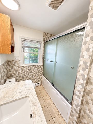60 Lake Street J, Winchester, MA 01890