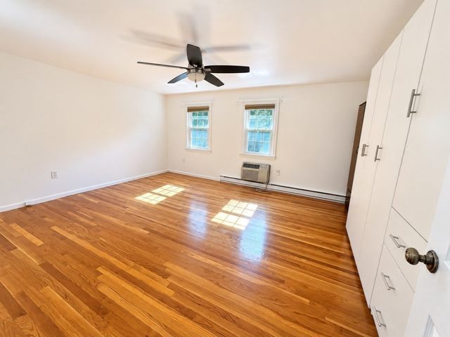 60 Lake Street J, Winchester, MA 01890