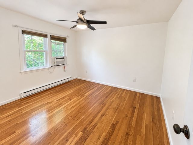 60 Lake Street J, Winchester, MA 01890