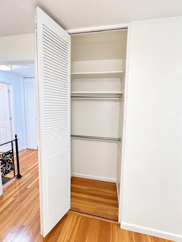 60 Lake Street J, Winchester, MA 01890