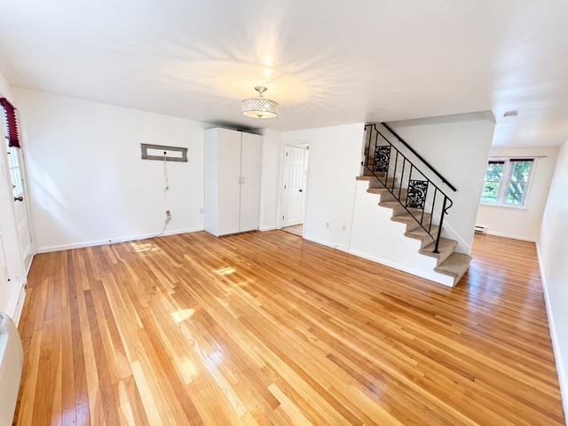 60 Lake Street J, Winchester, MA 01890