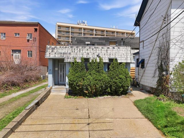 26 E Crafton AVENUE, Crafton, PA 15205