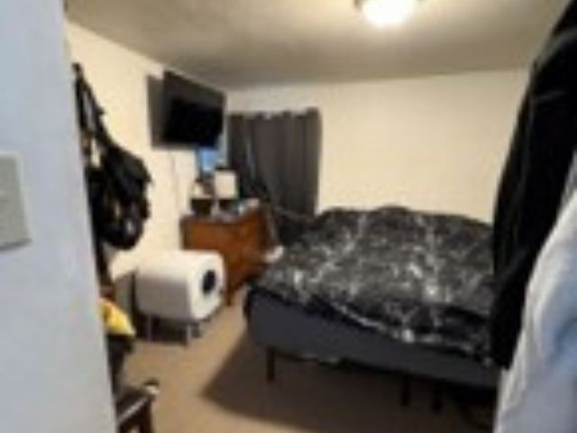 118 Delrose Dr, Liberty Boro, PA 15133