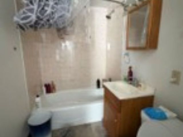 118 Delrose Dr, Liberty Boro, PA 15133